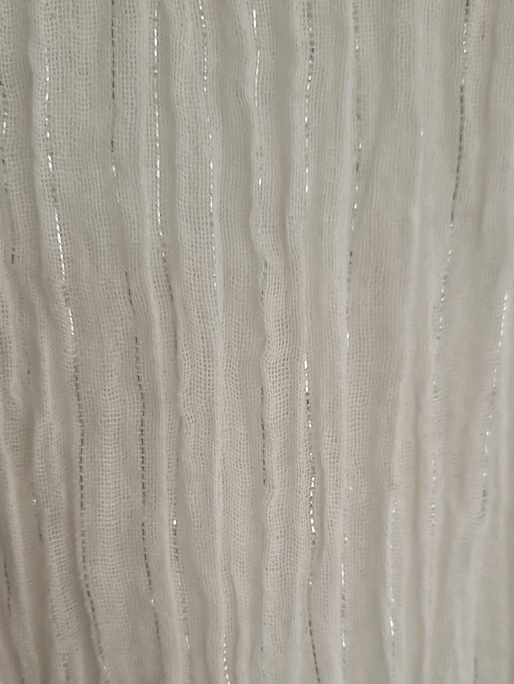 Ann Taylor White Tassel-Hem Crinkle Scarf